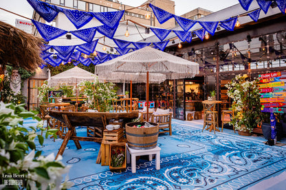 Immersive western space